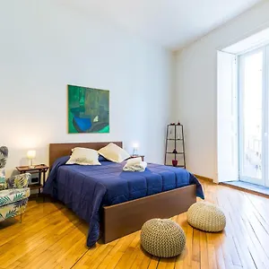 Portico 17 - Charming House Close Promenade Appartamento