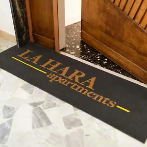 La Hara Naples