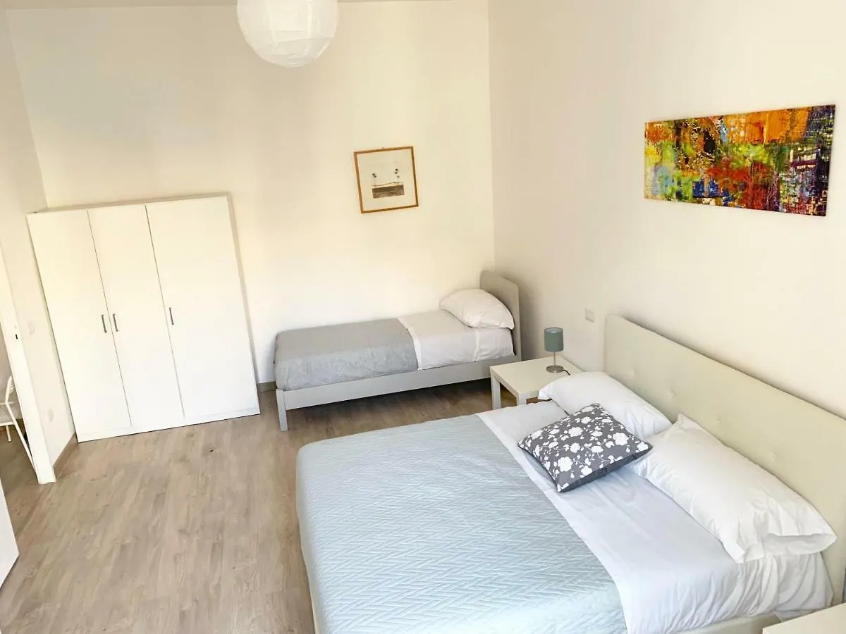 Apartment Casa Vacanze La Piazzetta Naples Italy